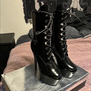 Ellie 609 Diana 6” pointed stiletto ankle boot with inner zipper size 9